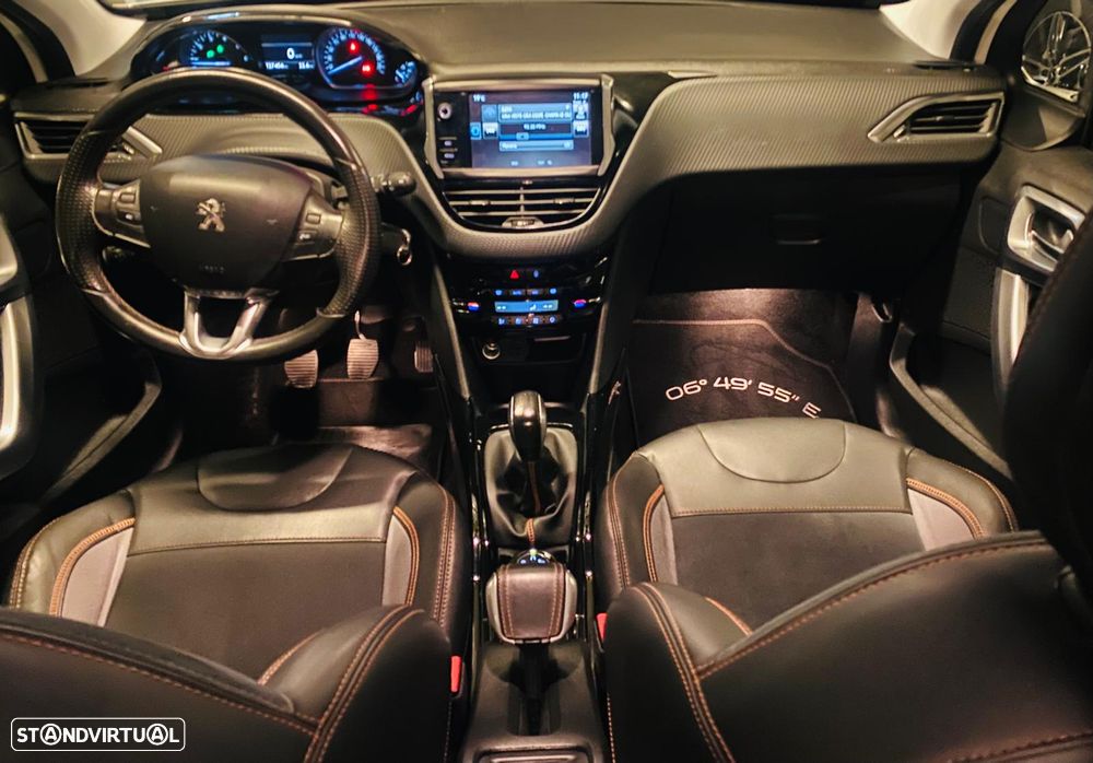 Peugeot 2008 PureTech 110 Stop&Start Allure - 10