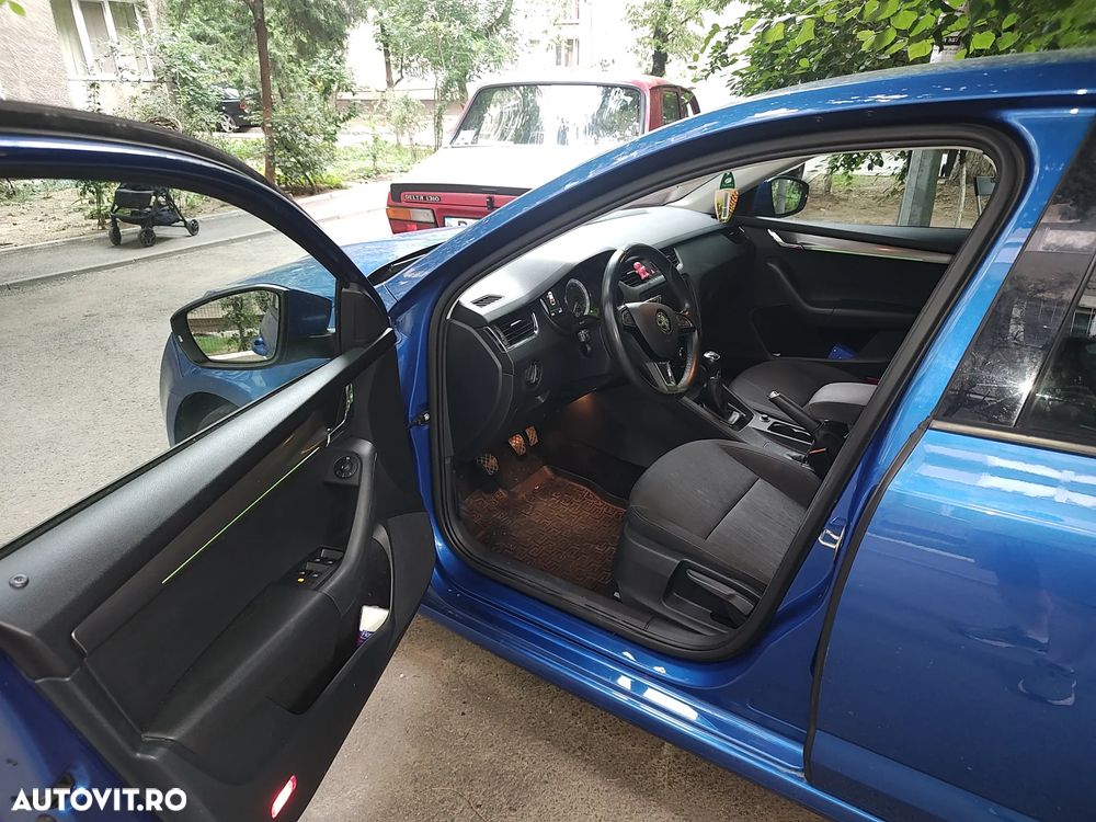 SKODA Octavia 2019 — imagine 4