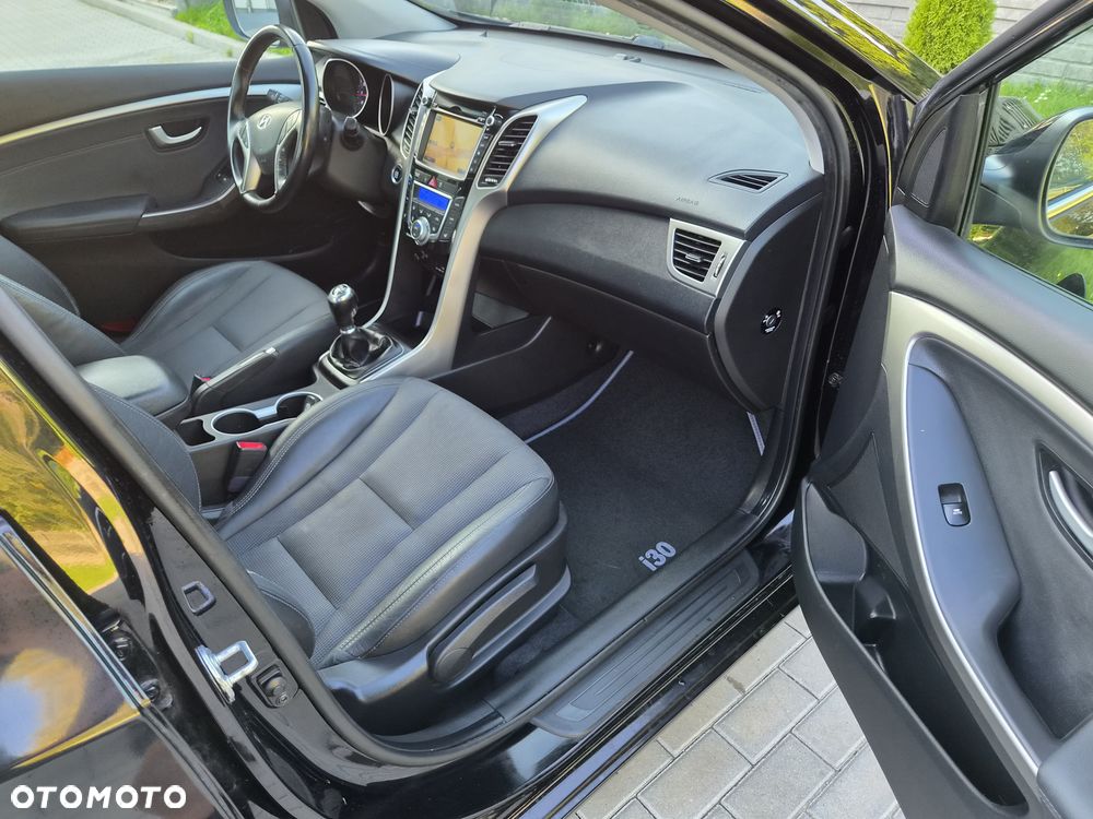 Hyundai i30 blue 1.6 GDI YES Gold - 24