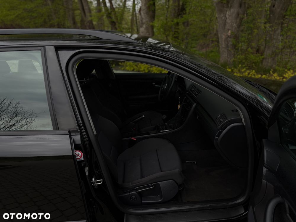 Audi A4 Avant - 10
