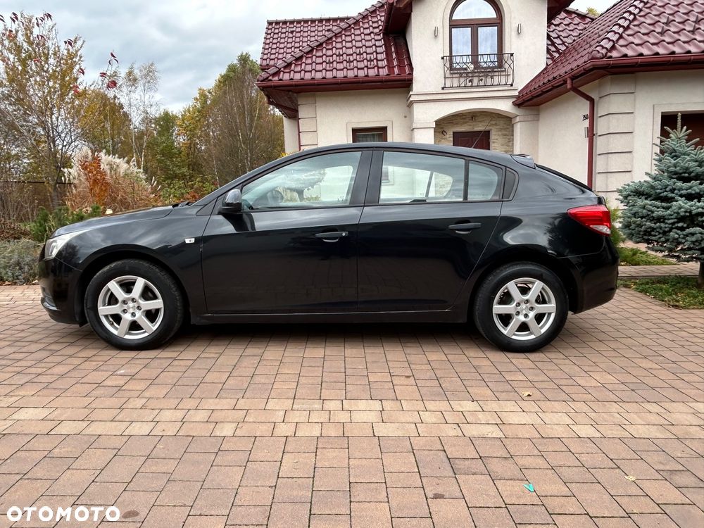 Chevrolet Cruze 1.6 LS+ - 14