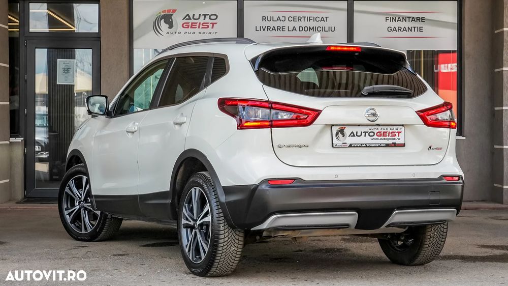 Nissan Qashqai 1.6 dCi DPF tekna - 4