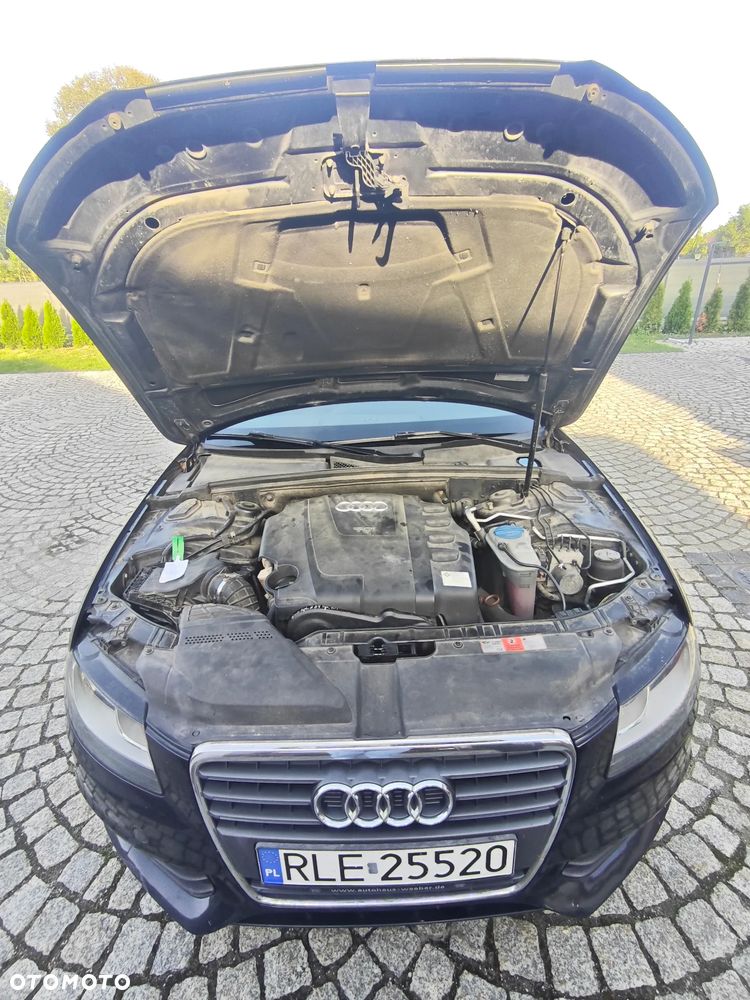 Audi A4 Limousine - 9