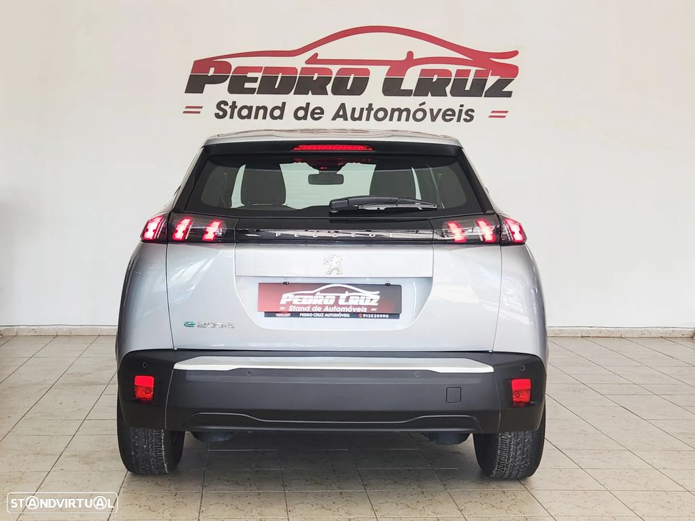Peugeot e-2008 - 13