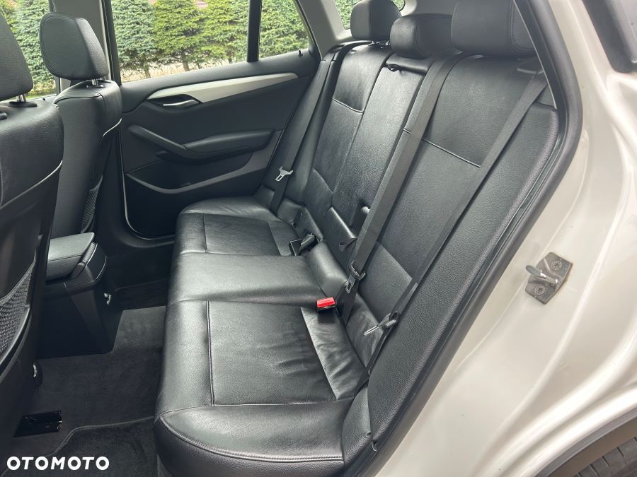BMW X1 xDrive20d Sport Line - 17