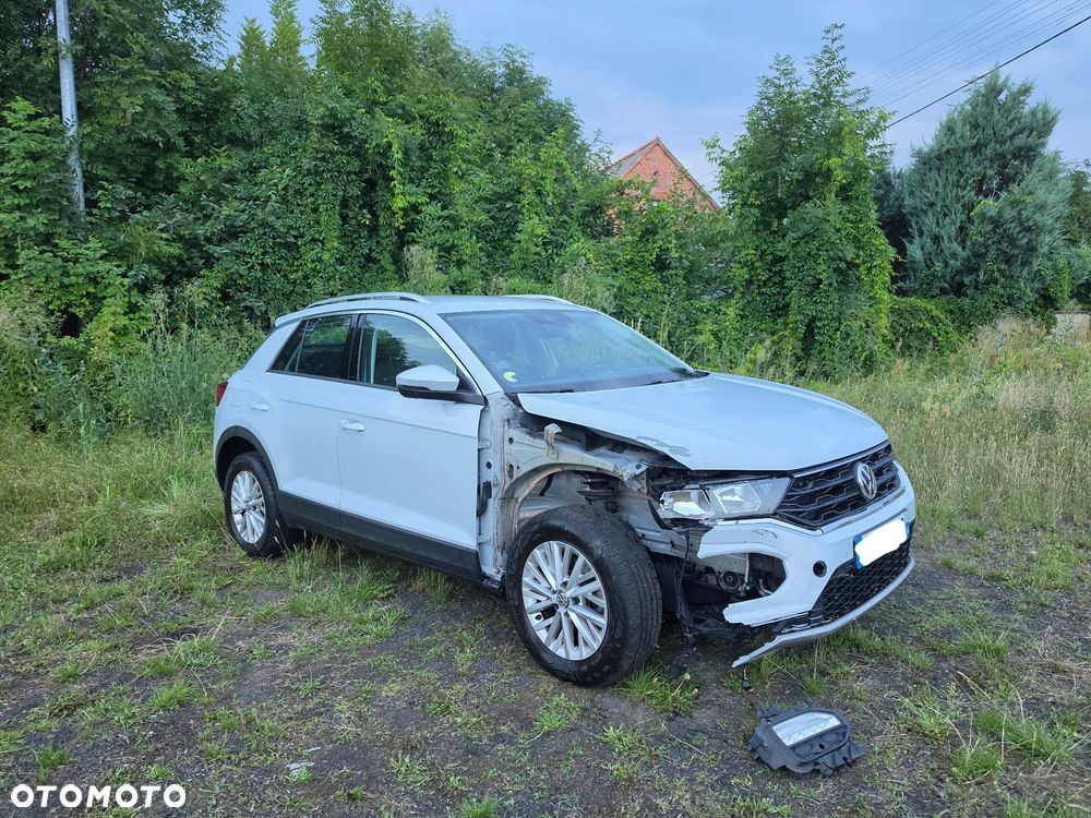 Volkswagen T-Roc - 13