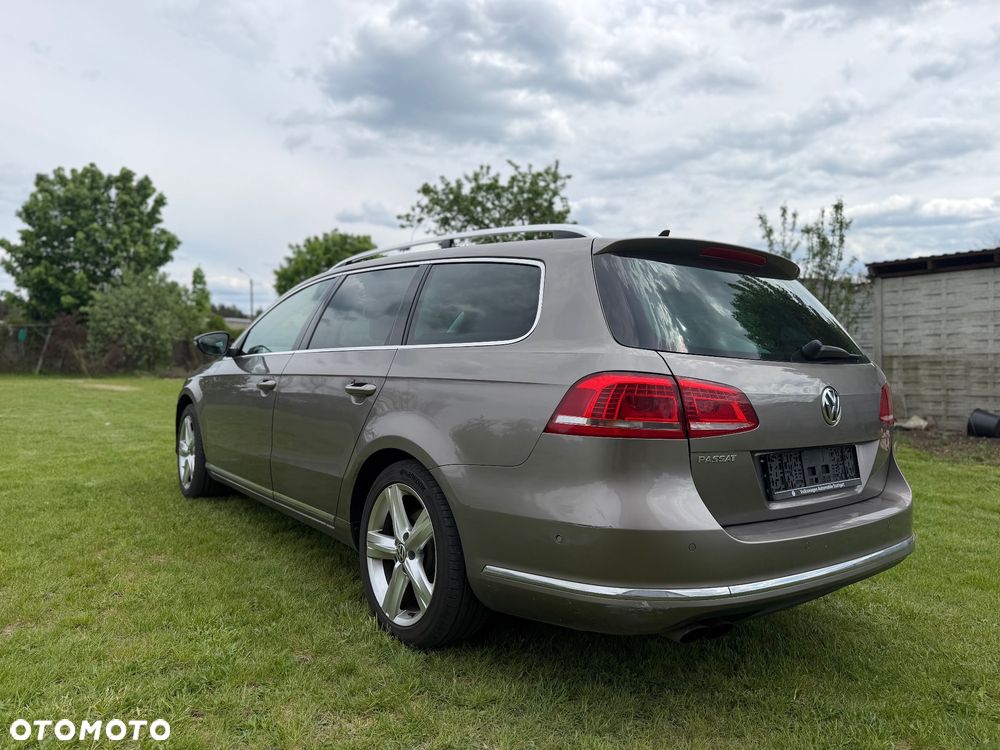 Volkswagen Passat - 8