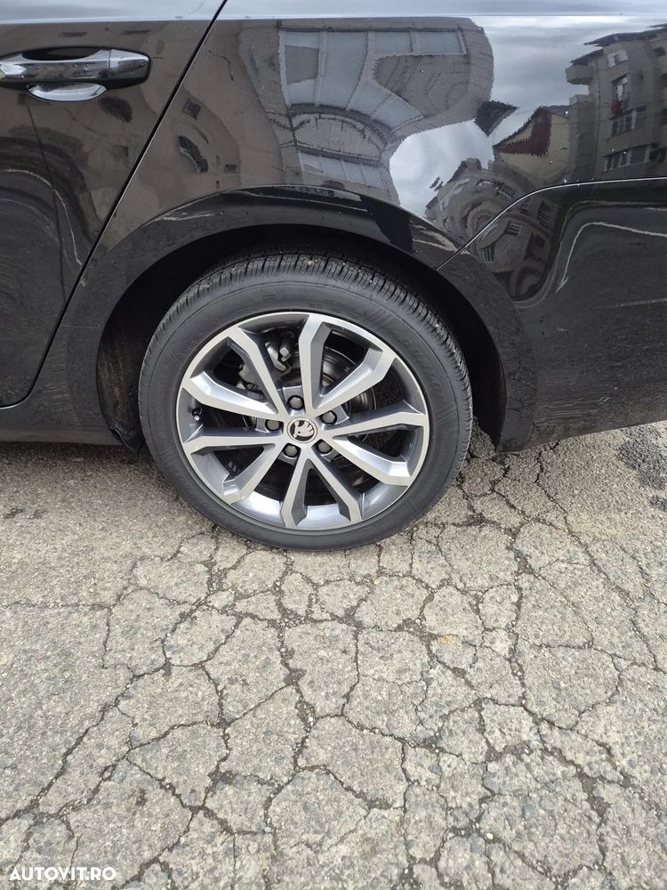 Skoda Octavia 2.0 TDI DSG Ambition - 3