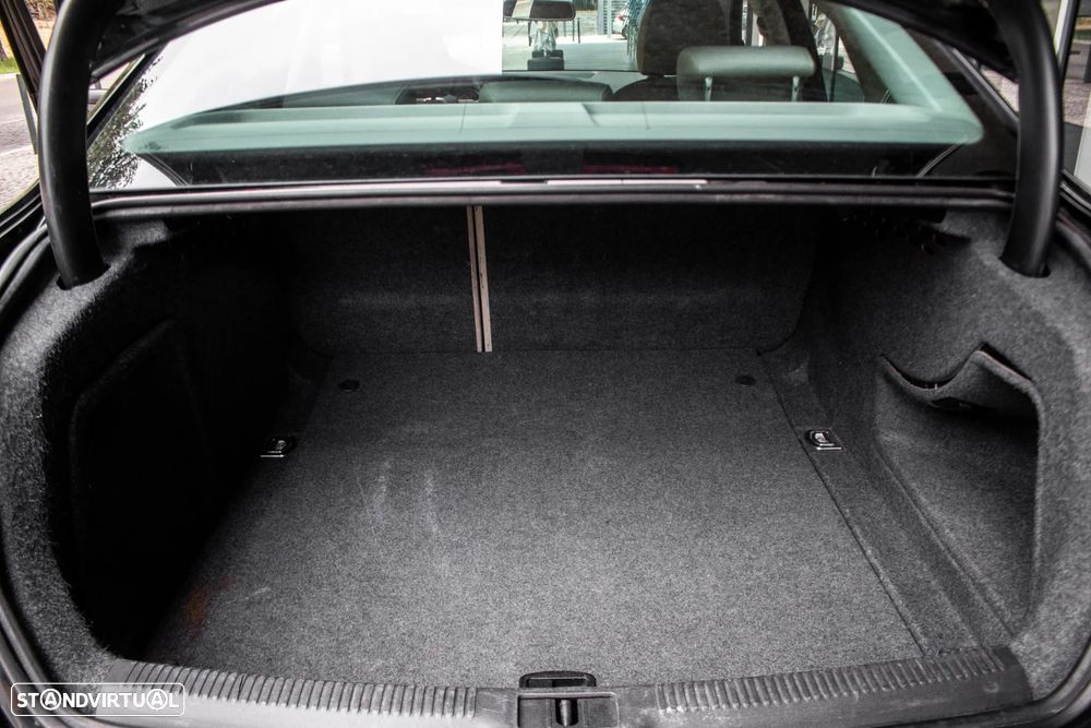 Audi A4 2.0 TDI DPF Ambition - 20
