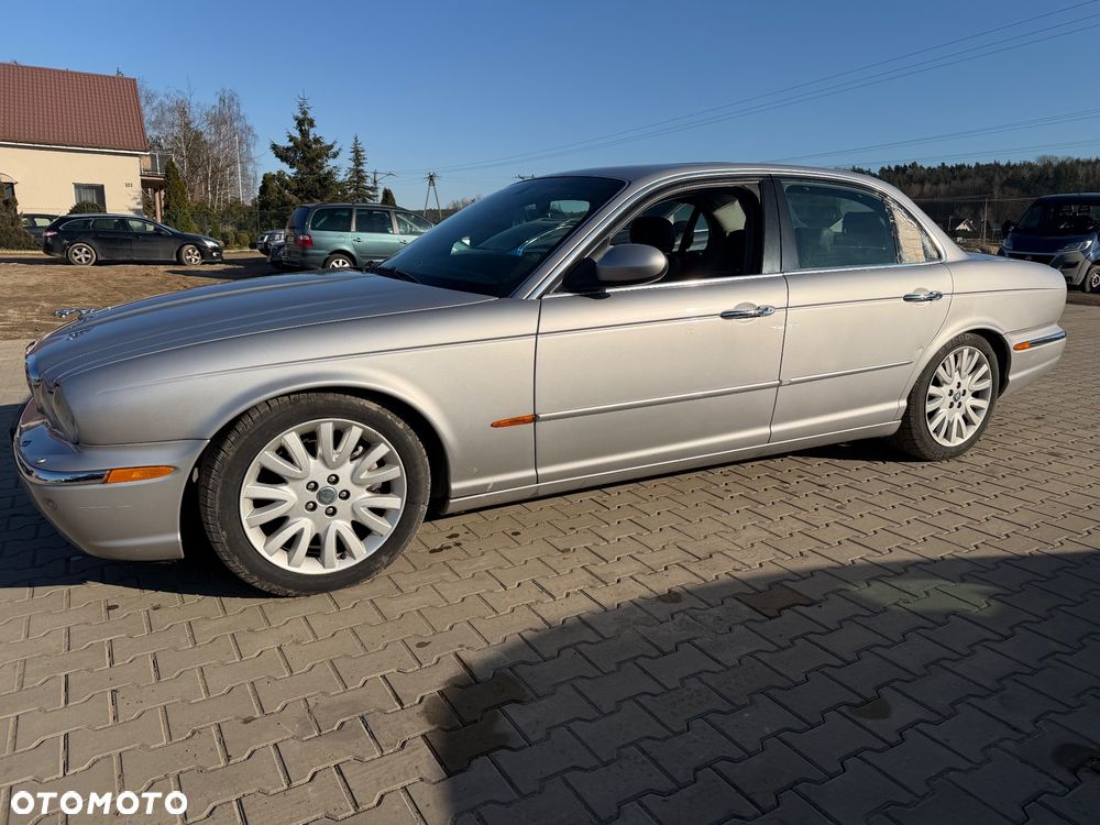 Jaguar XJ XJ8 4.2 LWB - 9