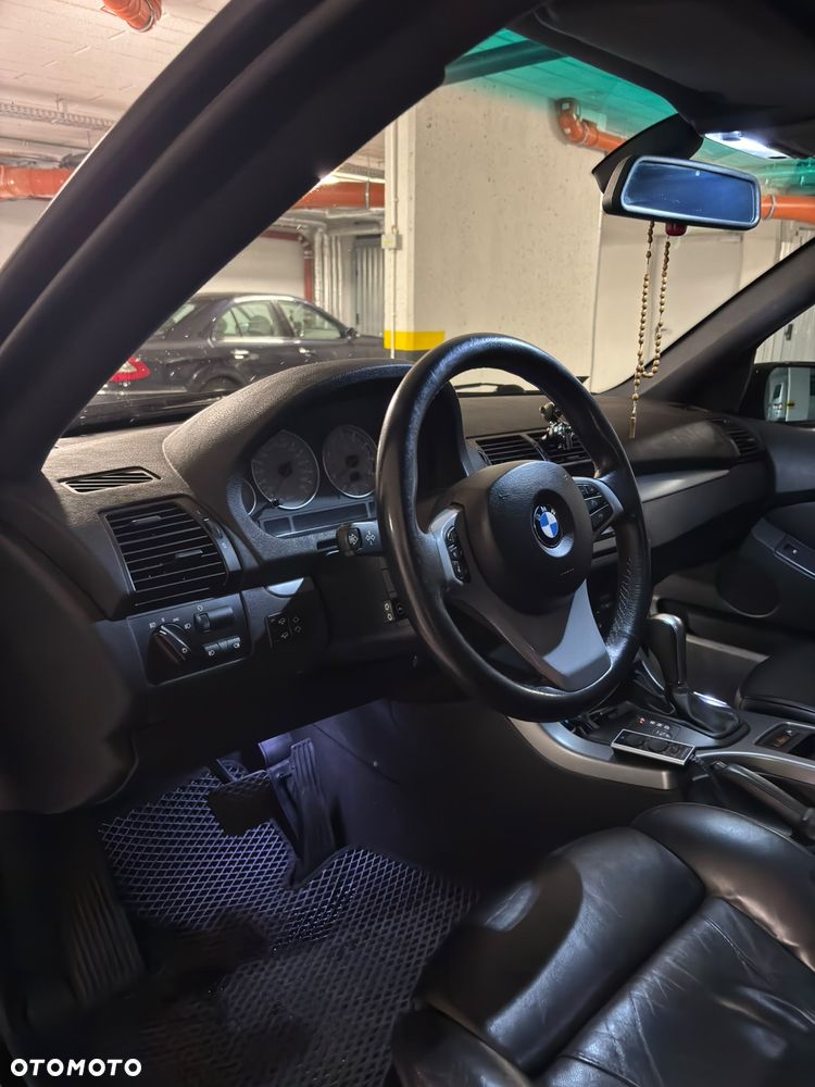 BMW X5 4.8is - 20