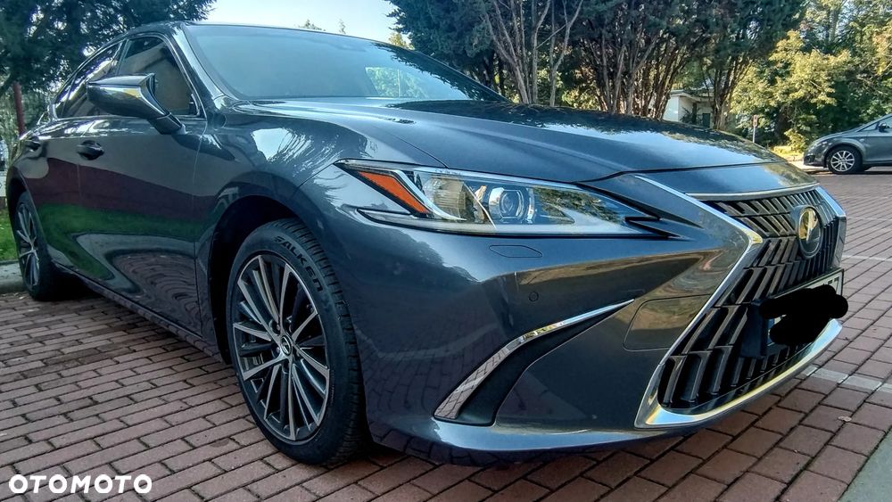 Lexus ES 300h Business Edition - 2