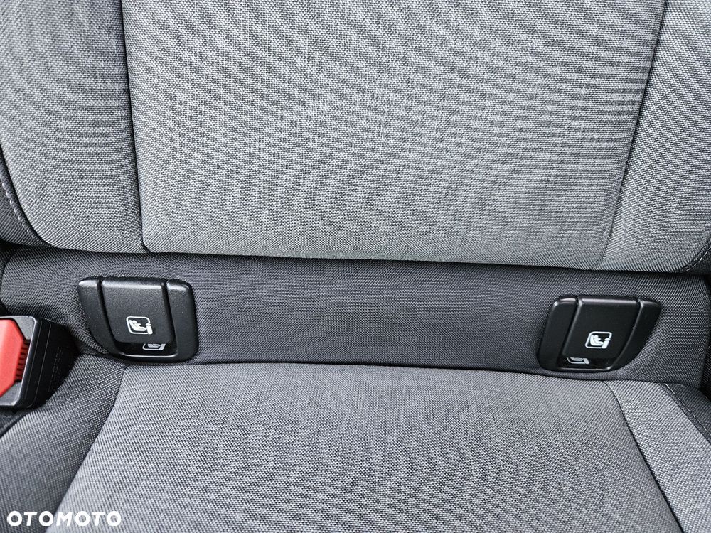 Volvo XC 40 - 28