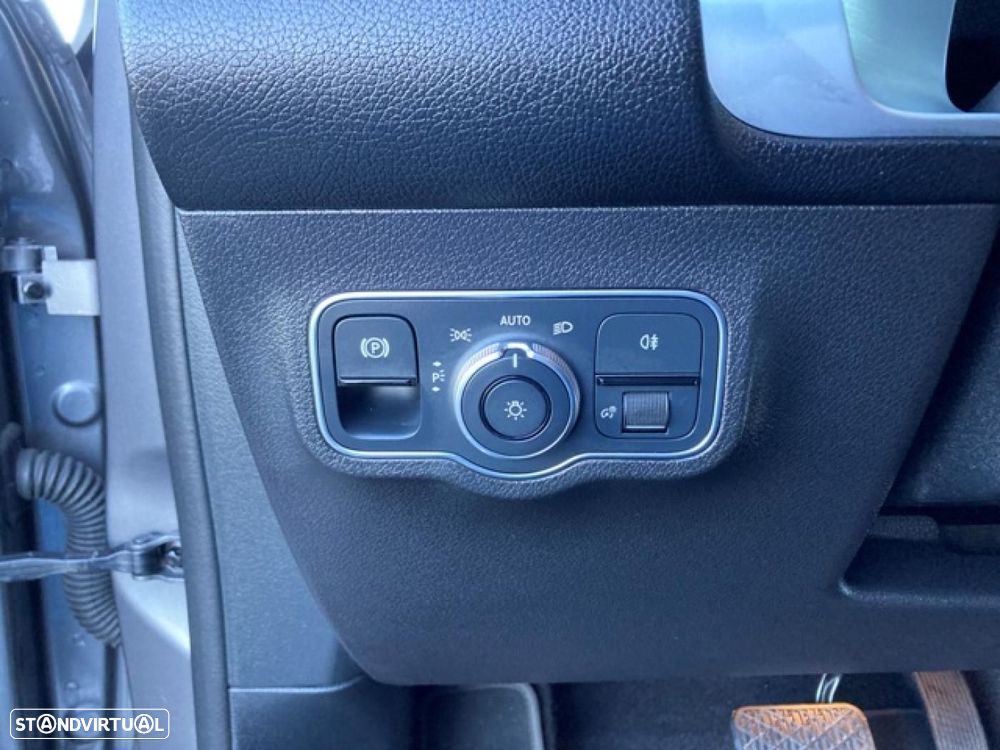 Mercedes-Benz EQB 250 Progressive - 23