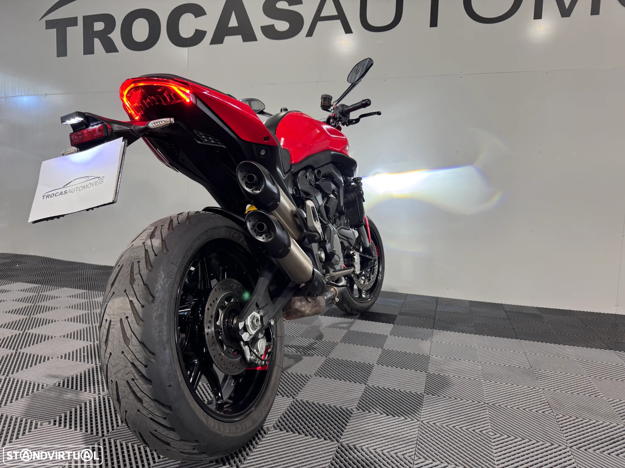 Ducati Monster 937 - 35