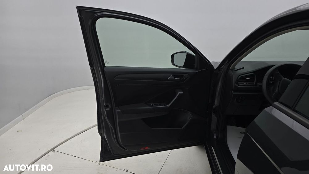 Volkswagen T-ROC 1.6 TDI Base - 10