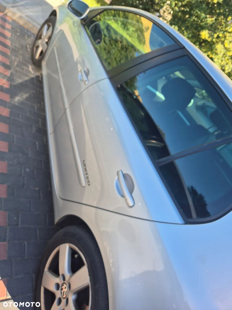 Volkswagen Golf 1.6 Trendline - 2
