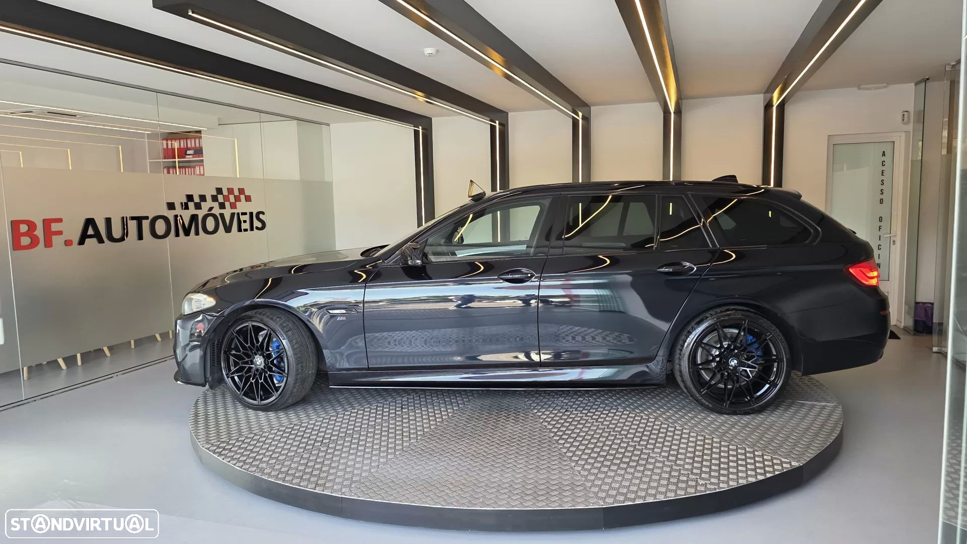 BMW 530 d Pack M Auto - 13