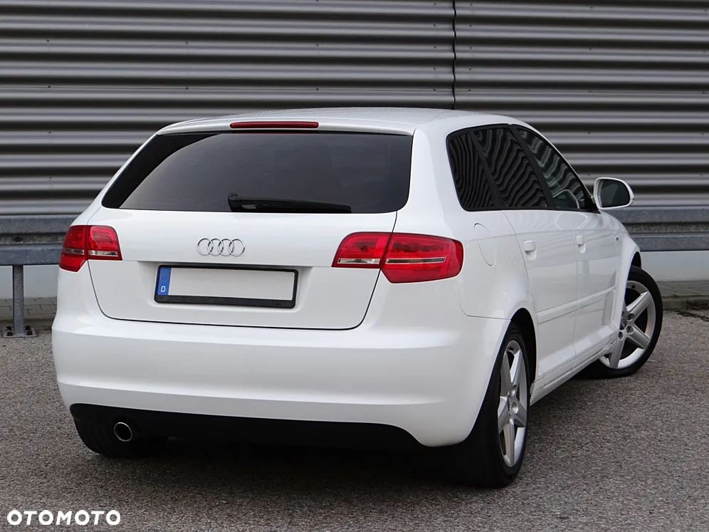 Audi A3 Sportback 1.6 Ambition - 14