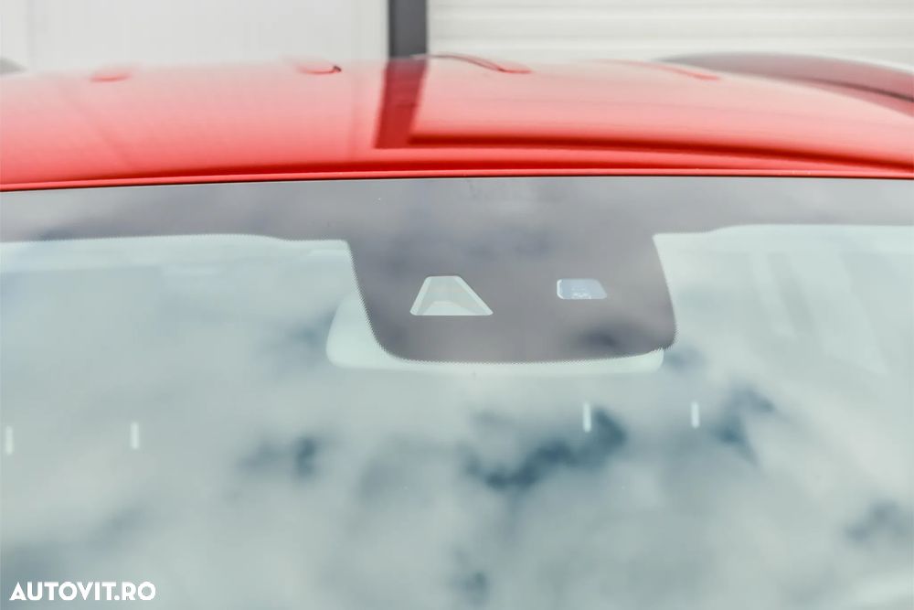 Mercedes-Benz GLC - 33