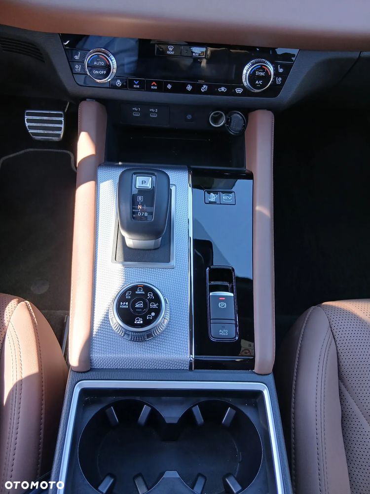 Mitsubishi Outlander Instyle Plus - 12