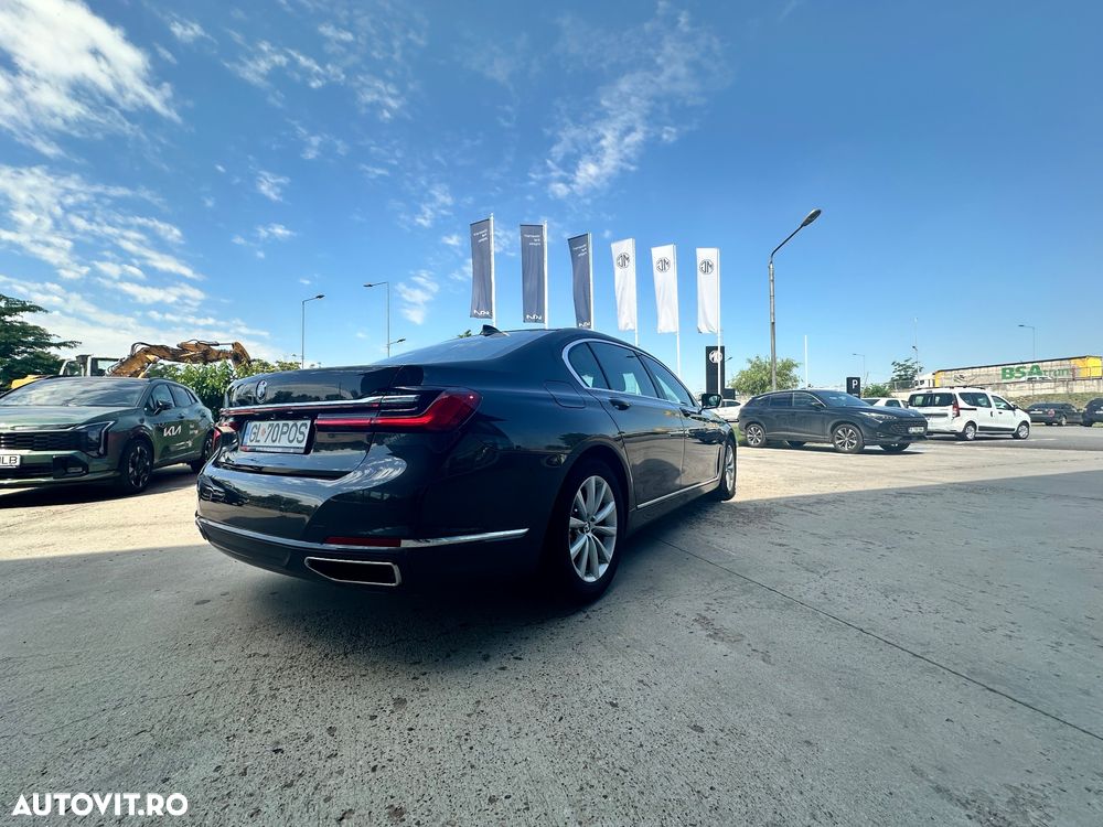 BMW Seria 7 730Ld xDrive - 36