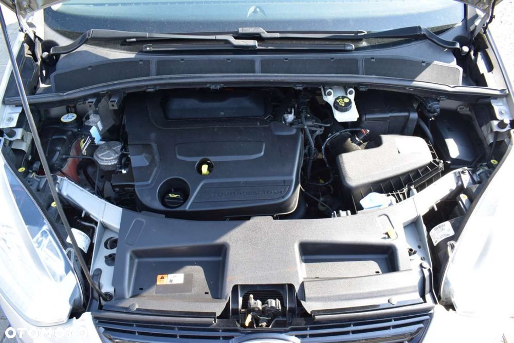 Ford S-Max - 16