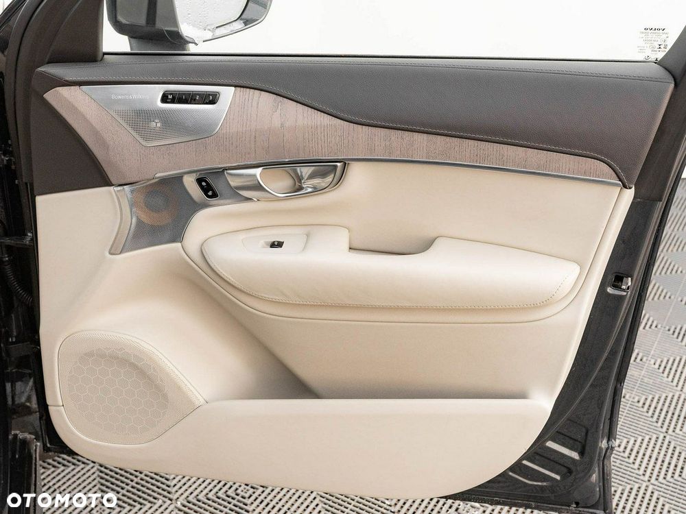 Volvo XC 90 B5 D AWD Inscription 7os - 31