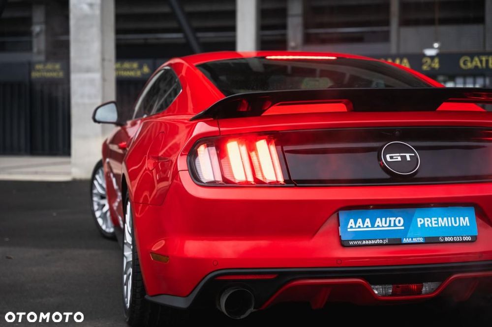 Ford Mustang - 16
