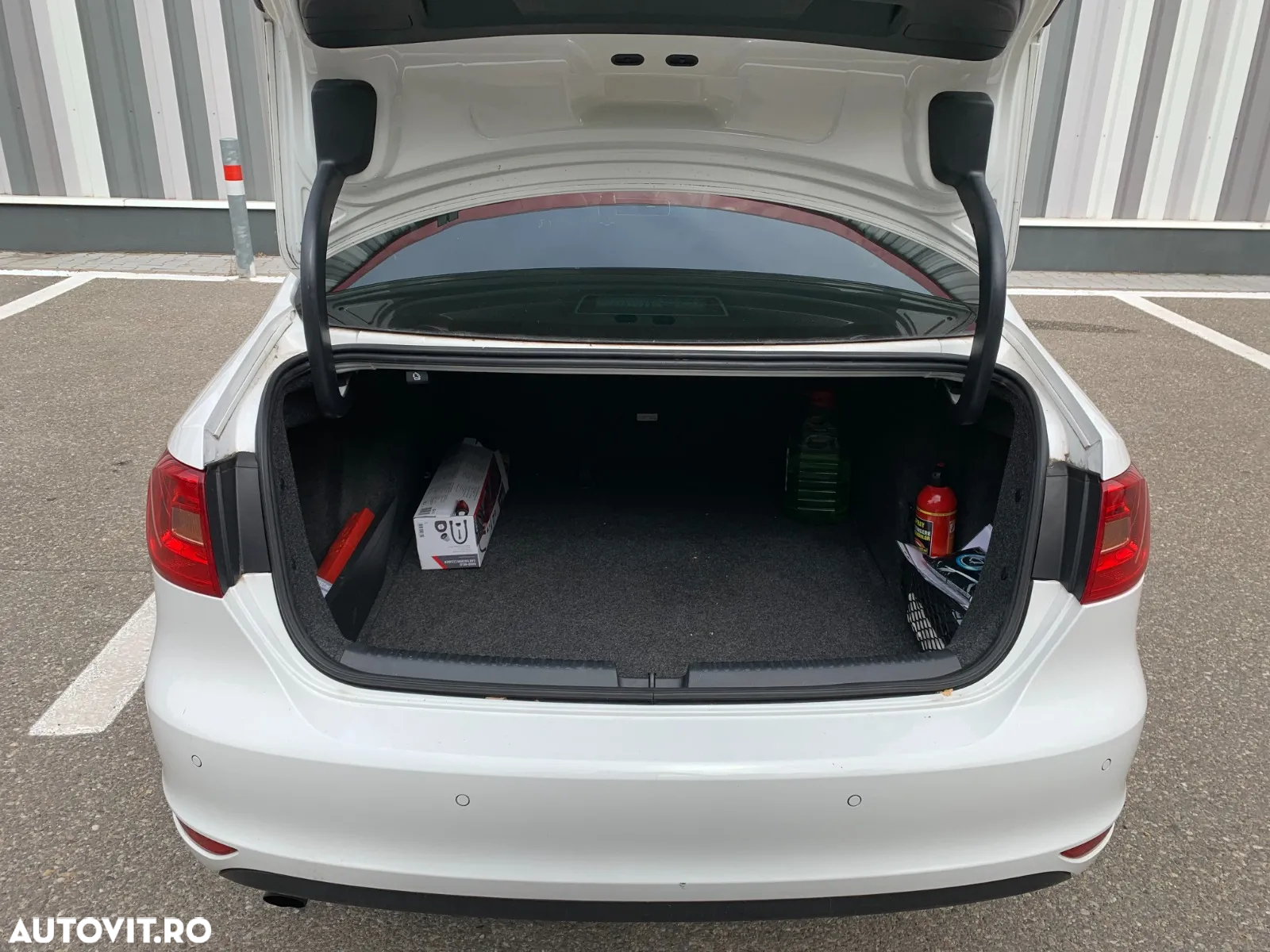 Volkswagen Jetta 1.2 TSI Comfortline - 8