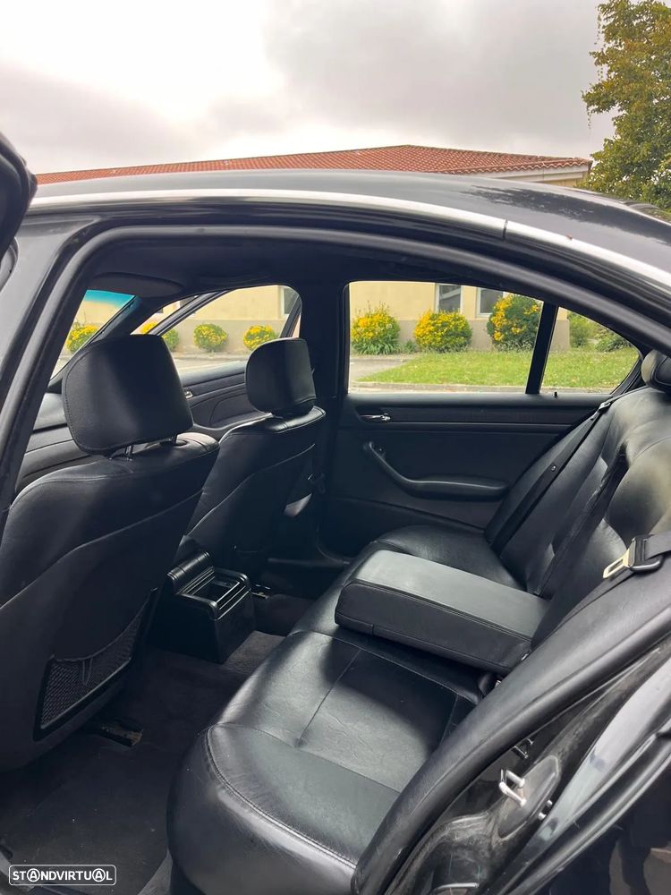 BMW 320 d - 10