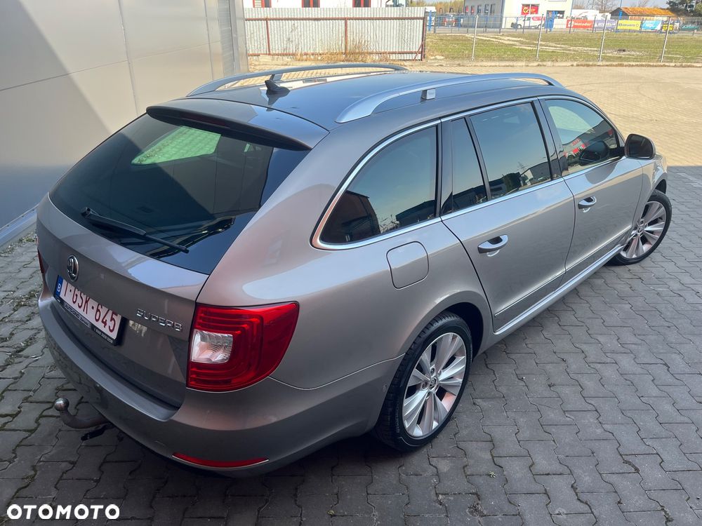 Skoda Superb 2.0 TDI Exclusive - 9