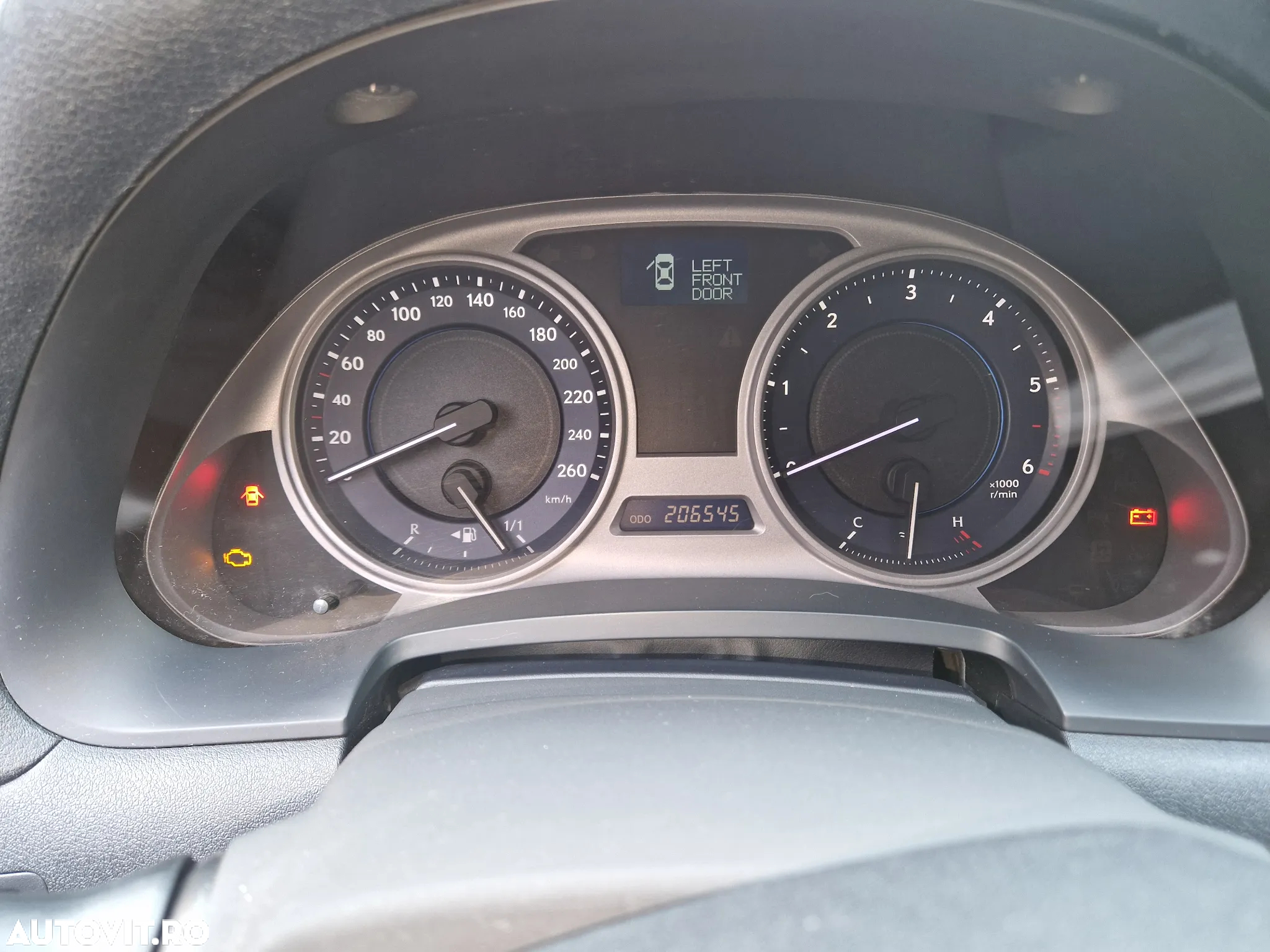 Lexus Seria IS 220d - 16