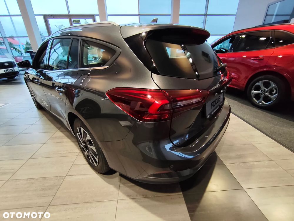 Ford Focus 1.0 EcoBoost Titanium - 5
