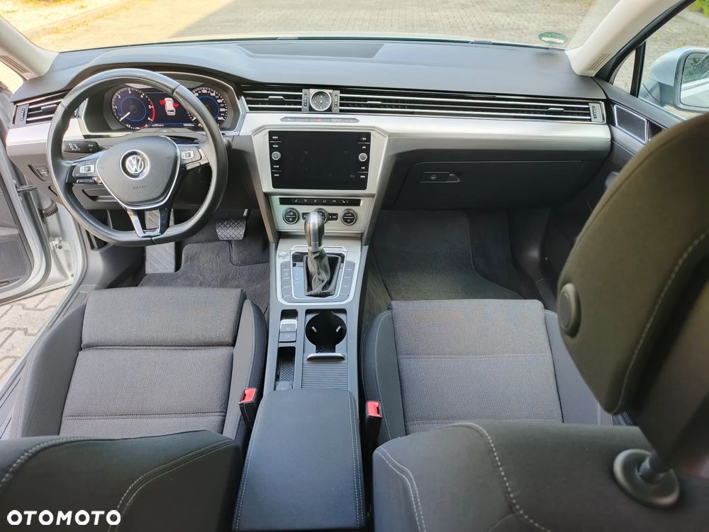 Volkswagen Passat 2.0 TDI (BlueMotion Technology) DSG Highline - 15