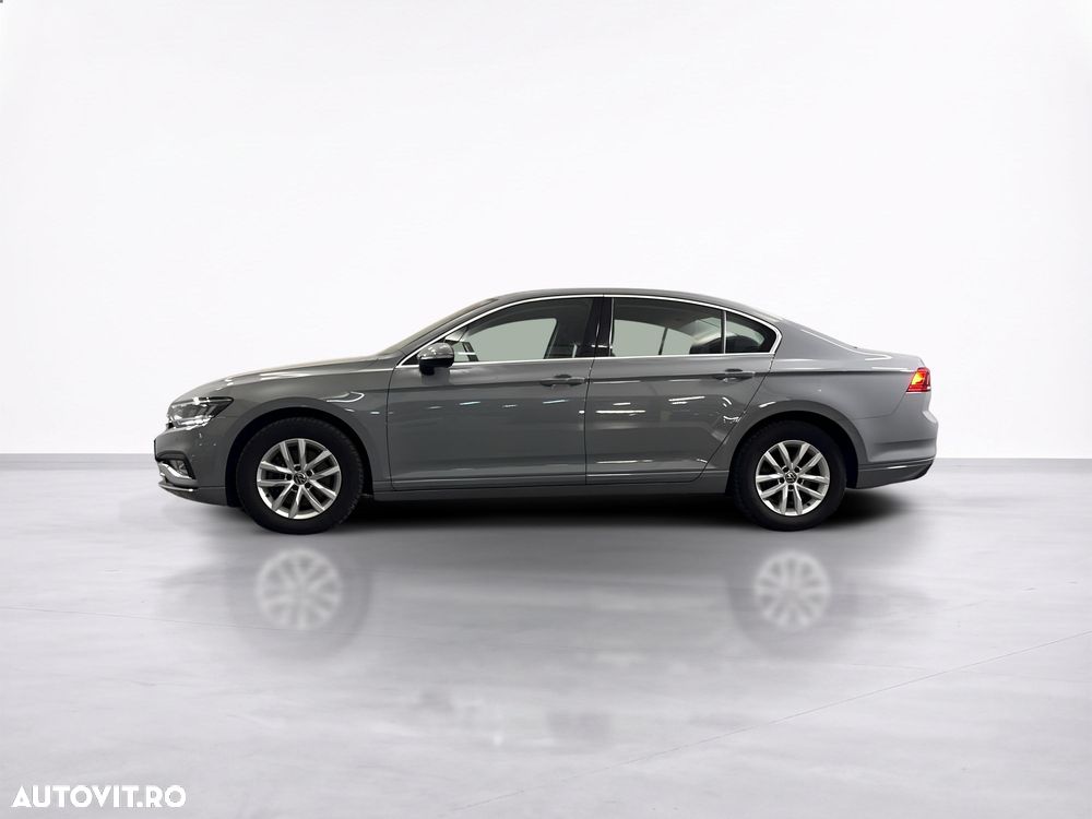 Volkswagen Passat - 3