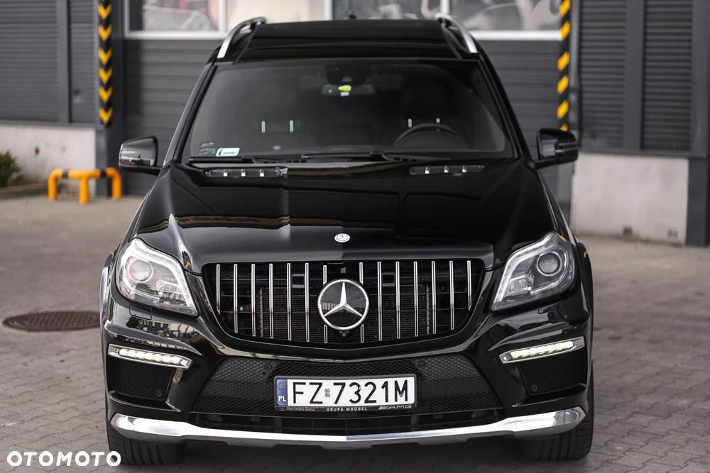 Mercedes-Benz GL - 17