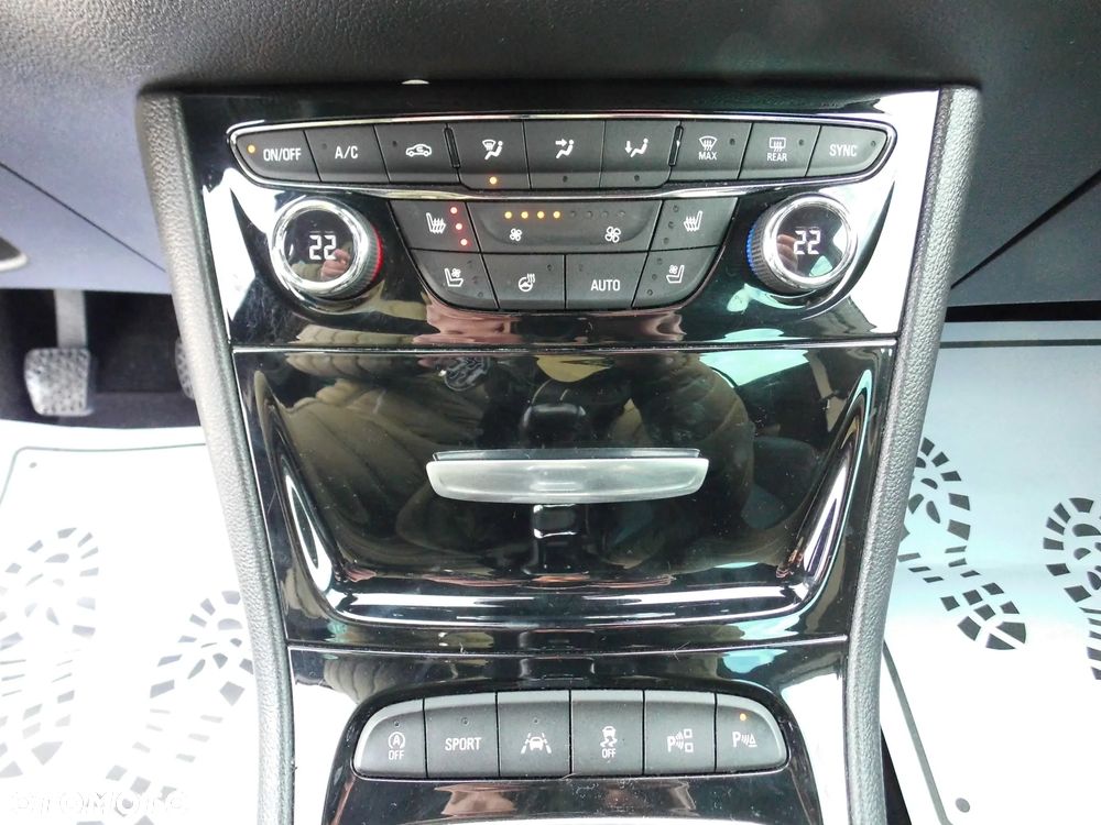 Opel Astra 1.4 Turbo Start/Stop Business - 16