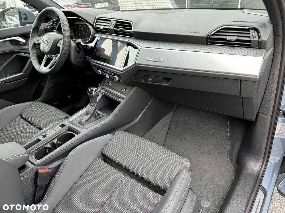 Audi Q3 - 25