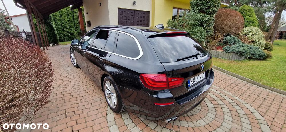 BMW Seria 5 518d Luxury Line - 9