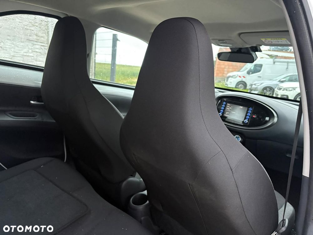 Toyota Aygo X Limited - 12