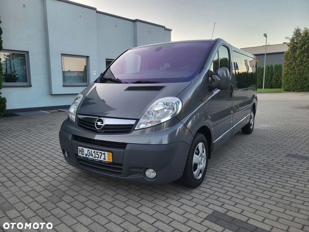 Opel Vivaro - 1