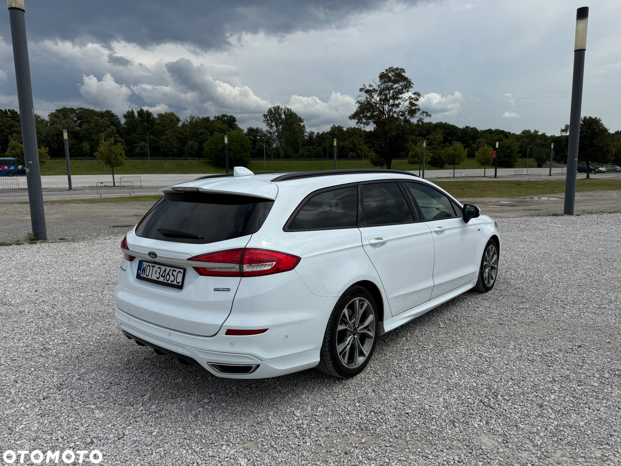 Ford Mondeo 2.0 Hybrid Titanium - 3