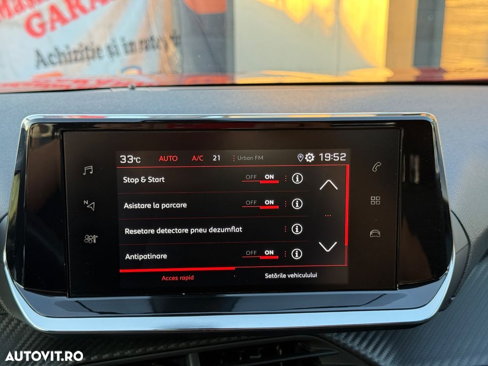 Peugeot 2008 1.2 L PureTech STT Allure - 12