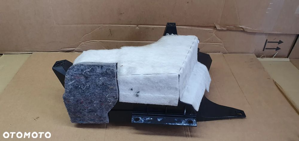 Głośnik basowy subwoofer Harman Mercedes Klasa E W211 - 6