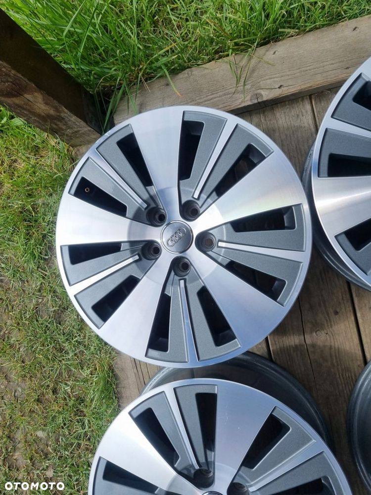 AUDI A3 8V0,Q3,A4,SKODA,seat,vw ALU 7.5X17 ET43 5X112 jak nowe 4szt. - 4