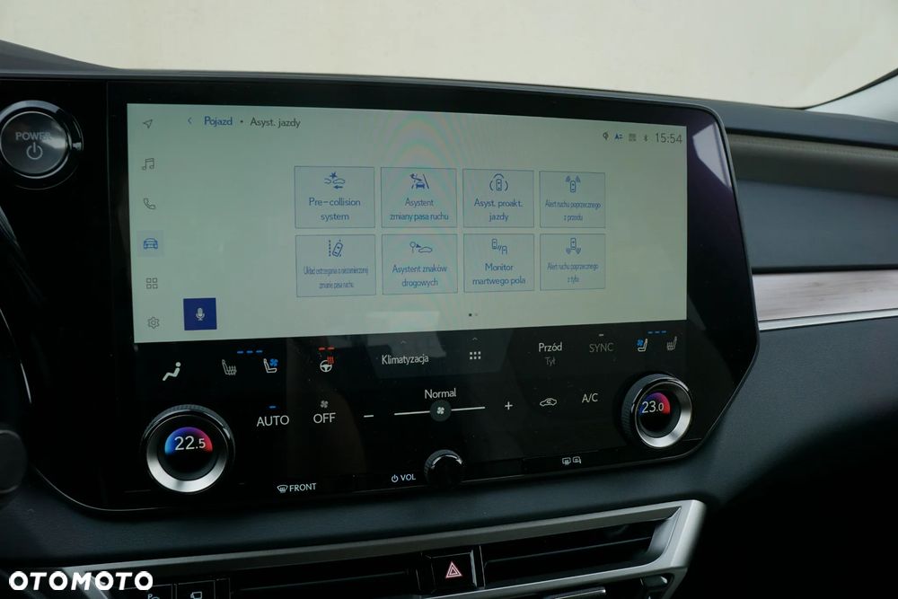 Lexus RX 350h Omotenashi - 37