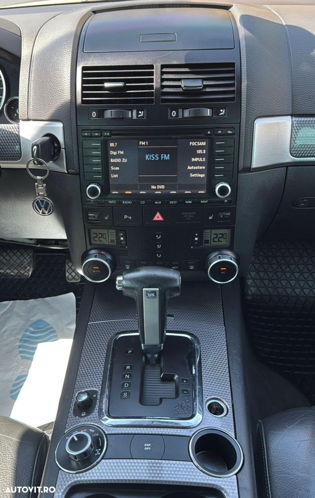 Volkswagen Touareg - 9