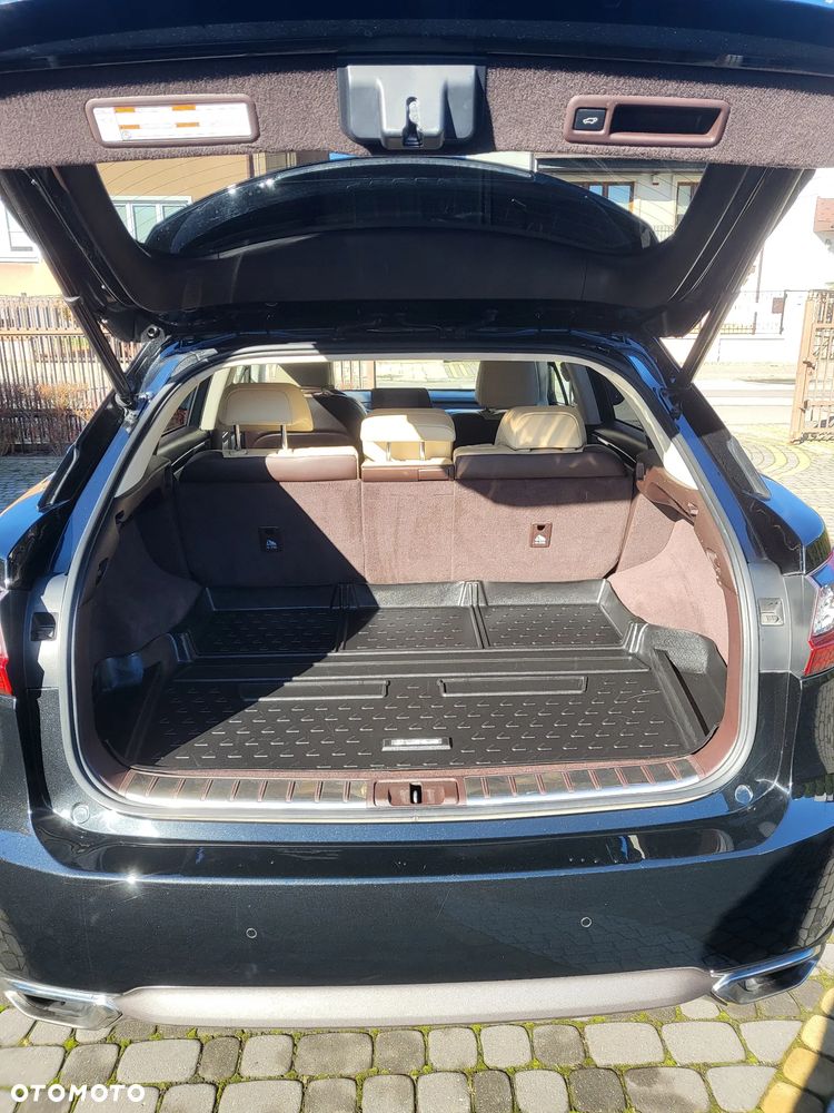 Lexus RX - 16