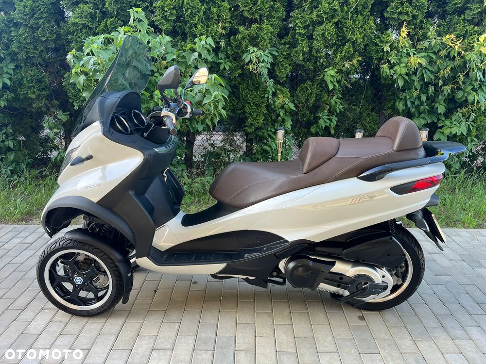 Piaggio MP-3 - 3